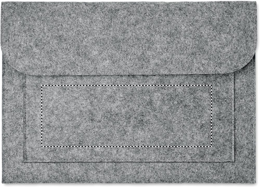 FRONT POCKET (max 250 x 90 mm)